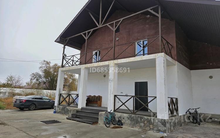 Отдельный дом · 4 комнаты · 350 м² · 20 сот., пгт Балыкши, Химик атырау 46А за 49 млн 〒 в Атырау — фото 12