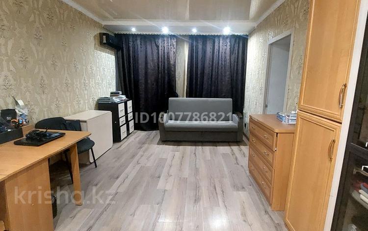 2-бөлмелі пәтер · 46 м² · 2/2 қабат, Утемисова, бағасы: 8.5 млн ₸ в Актобе, мкр. Курмыш — фото 2