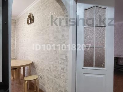 2-бөлмелі пәтер · 52 м² · 1/5 қабат, мкр Михайловка , Крылова 58 — Пересечение с ул.Кривогуза, бағасы: 29.5 млн ₸ в Караганде, Казыбек би р-н