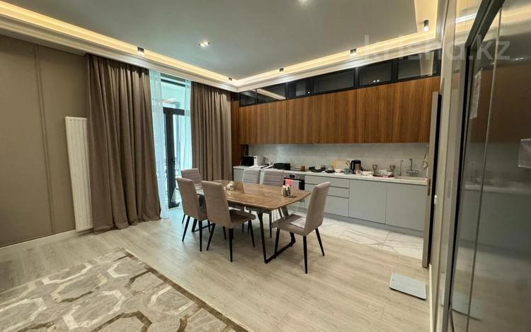4-комнатная квартира · 200 м² · 2/3 этаж, Аскарова 55/1 к1 за 450 млн ₸ в Алматы, Наурызбайский р-н — фото 7