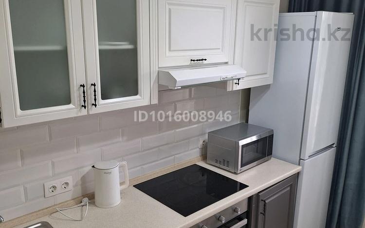 1-комнатная квартира · 42 м² · 7/8 этаж, Проспект Аль- Фараби 15 — Аль Фараби - Бухар Жырау за 240 000 ₸ в Астане, Есильский р-н — фото 2