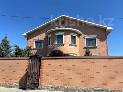 Отдельный дом · 7 комнат · 460 м² · 12 сот., Смоленская 20 за 320 млн 〒 в Семее