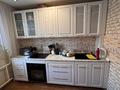 2-комнатная квартира · 49 м² · 2/9 этаж, Майкудук, Мкр Мамыраева 6 за 17.3 млн ₸ в Караганде, Алихана Бокейханова р-н
