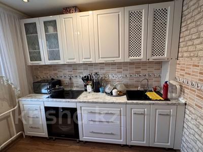 2-комнатная квартира · 49 м² · 2/9 этаж, Майкудук, Мкр Мамыраева 6 за 18 млн 〒 в Караганде, Алихана Бокейханова р-н