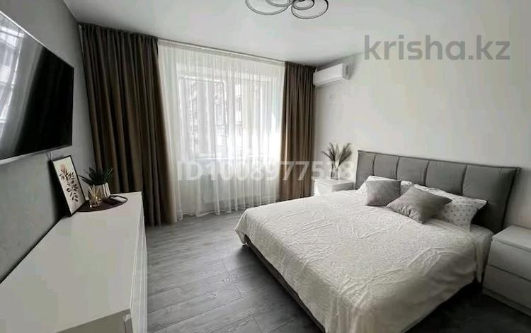 1-бөлмелі пәтер · 40 м² · 6/9 қабат, Мкр Аксай, Б. Момышулы 25 — Жубанова Момышулы, бағасы: 15 000 ₸ в Алматы, Ауэзовский р-н — фото 2