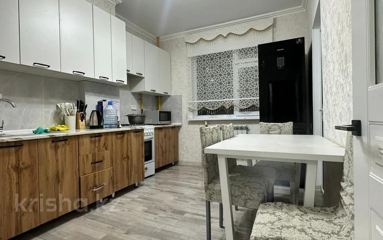 3-бөлмелі пәтер, 80 м², 2/9 қабат ай сайын, Нурсат 2, бағасы: 250 000 〒 в Шымкенте, Каратауский р-н — фото 2