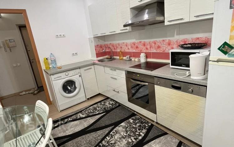 1-комнатная квартира · 45 м² · 2/9 этаж, Кабанбай батыра за 230 000 〒 в Алматы, Алмалинский р-н — фото 18