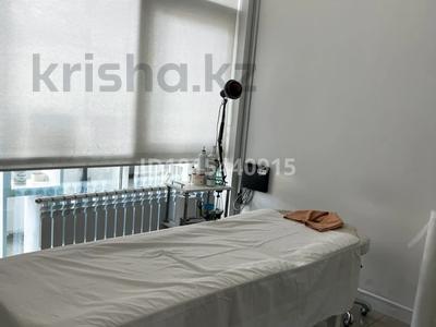 Салоны красоты, медцентры и аптеки · 15 м² за 200 000 ₸ в Алматы, Медеуский р-н