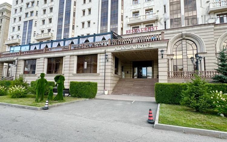 2-комнатная квартира · 64 м² · 9/15 этаж, Тауелсиздик 33 за 47 млн ₸ в Астане, Алматы р-н — фото 2