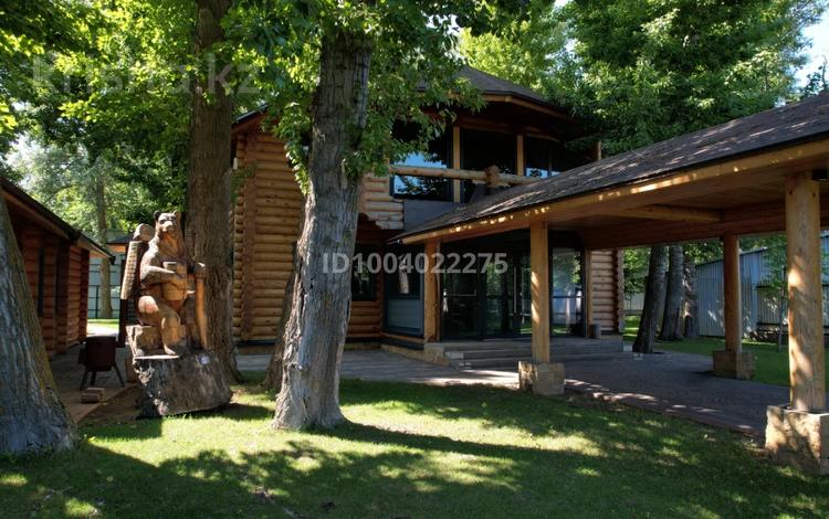 Жеке үй · 3 бөлме · 270 м² · 36 жүзд., Есенжанова 51/1, бағасы: 470 млн ₸ в Уральске — фото 11