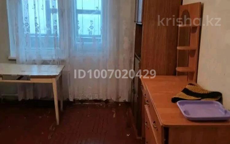 3-комнатная квартира · 65 м² · 9/9 этаж, по Мира 122/1 — возле магазина Автомобилист за 12 млн 〒 в Темиртау — фото 2