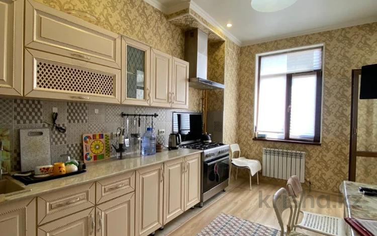 3-комнатная квартира · 85 м² · 9/11 этаж, 16-й мкр 57 за 27.5 млн ₸ в Актау — фото 7