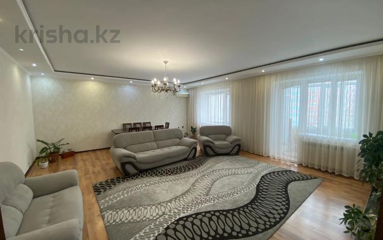 3-комнатная квартира, 118.1 м², 4/5 этаж, проспект Санкибай Батыра 28Б за 41.5 млн 〒 в Актобе — фото 30