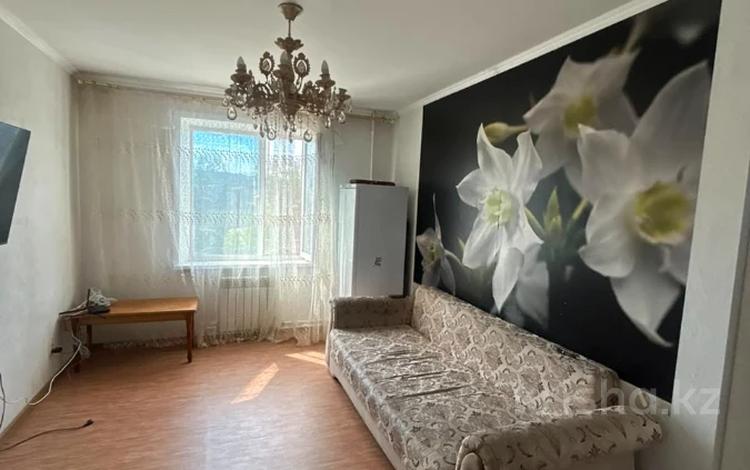 3-комнатная квартира · 50 м² · 3/9 этаж, 8 микрорайон за 13 млн ₸ в Темиртау — фото 2