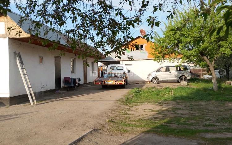 Отдельный дом · 2 комнаты · 120 м² · 8 сот., мкр Акбулак, Касыма Шарипова 136 — Магазин Али за 130 млн 〒 в Алматы, Алатауский р-н — фото 2