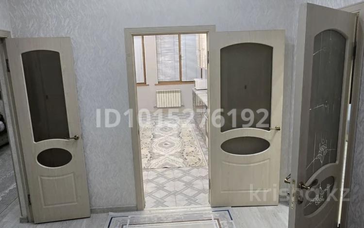 3-бөлмелі пәтер · 78 м² · 8/8 қабат, Туркестанская 55, бағасы: 350 000 ₸ в Шымкенте, Аль-Фарабийский р-н — фото 2