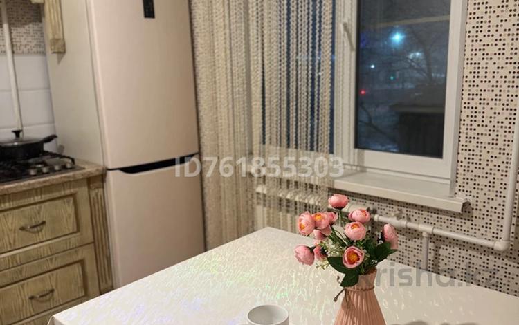 1-комнатная квартира · 40 м² · 3/9 этаж, мкр 11 115 — Находится возле Актобе Ажары за 10 000 ₸ — фото 2
