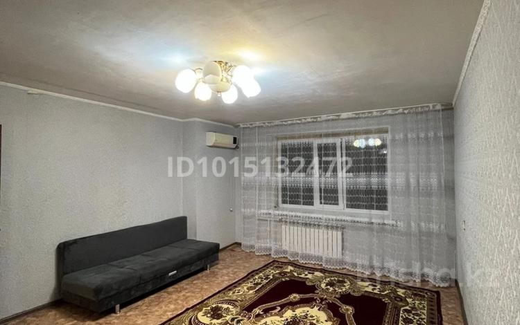 1-комнатная квартира · 36.3 м² · 3/5 этаж, мкр Шанхай, Рыскулова 271 за 8 млн ₸ в Актобе — фото 2