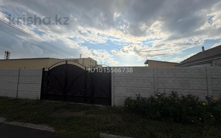 Отдельный дом · 2 комнаты · 56 м² · 4 сот., Машхур Жусуп, 1 Мая за 30 млн ₸ в Павлодаре — фото 2