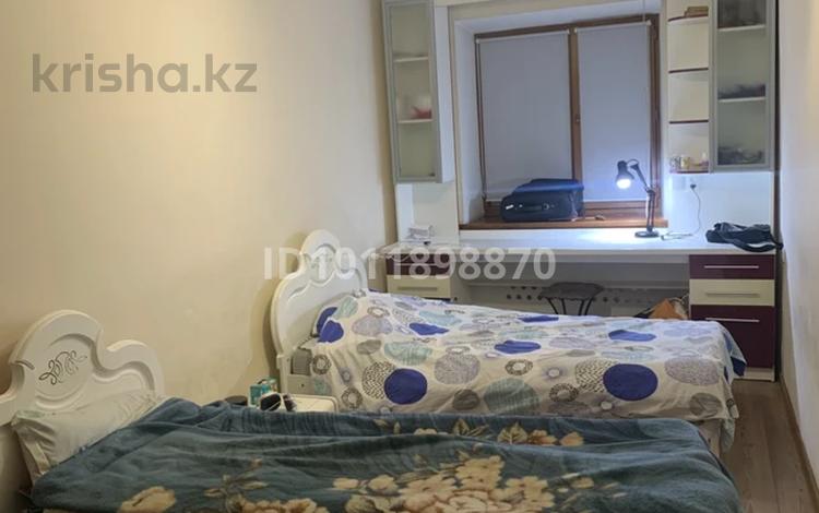 3 комнаты · 67 м² · 1/5 этаж, Абая 131 — Областной Акимат Центр за 35 000 ₸ в Таразе — фото 2