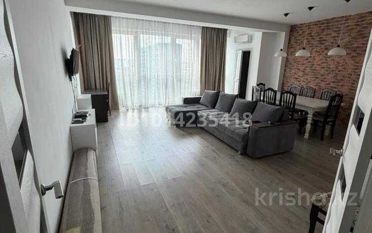 2-бөлмелі пәтер · 85 м² · 8 қабат, Жарокова 230 — Байкадамова, бағасы: 79 млн ₸ в Алматы, Бостандыкский р-н — фото 2