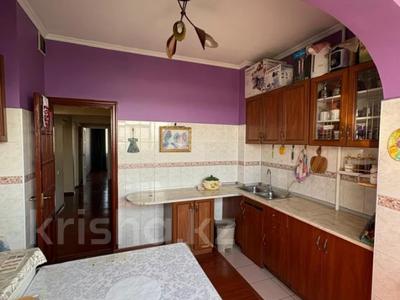 3-комнатная квартира · 71.2 м² · 6/9 этаж, мкр Аксай-3 за 46 млн ₸ в Алматы, Ауэзовский р-н
