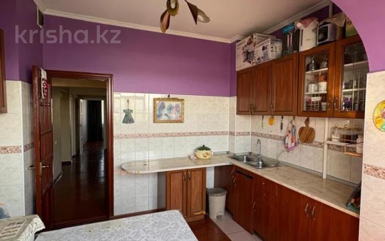 3-комнатная квартира · 71.2 м² · 6/9 этаж, мкр Аксай-3 за 46 млн ₸ в Алматы, Ауэзовский р-н — фото 9