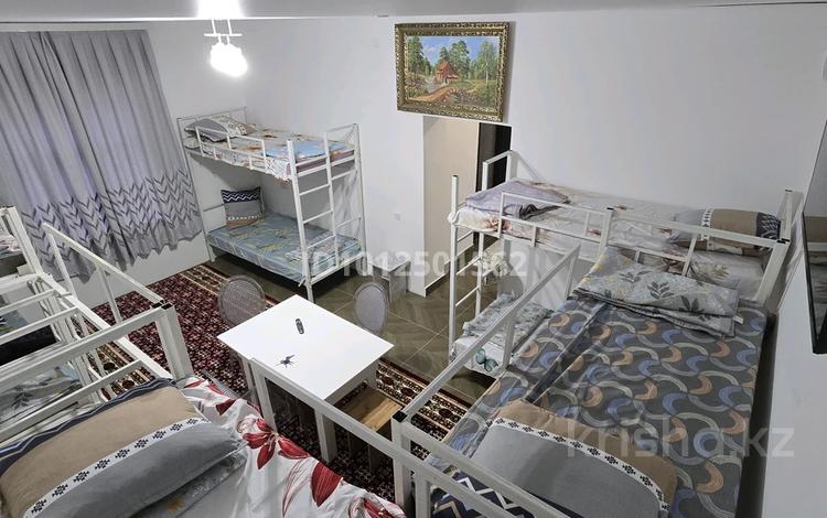 2-бөлмелі пәтер · 100 м² · 1/2 қабат, Арыс 45 — Жібек жолы парк жакта, бағасы: 15 000 ₸ в Туркестане — фото 2