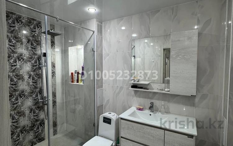 3-бөлмелі пәтер · 73.2 м² · 4/5 қабат, мкр Астана 25, бағасы: 36 млн ₸ в Уральске — фото 2