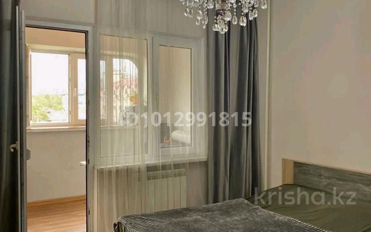 2-комнатная квартира · 58 м² · 5/9 этаж, мкр Тастак-3 — Толе би Розыбакиева за 300 000 ₸ в Алматы, Алмалинский р-н — фото 4