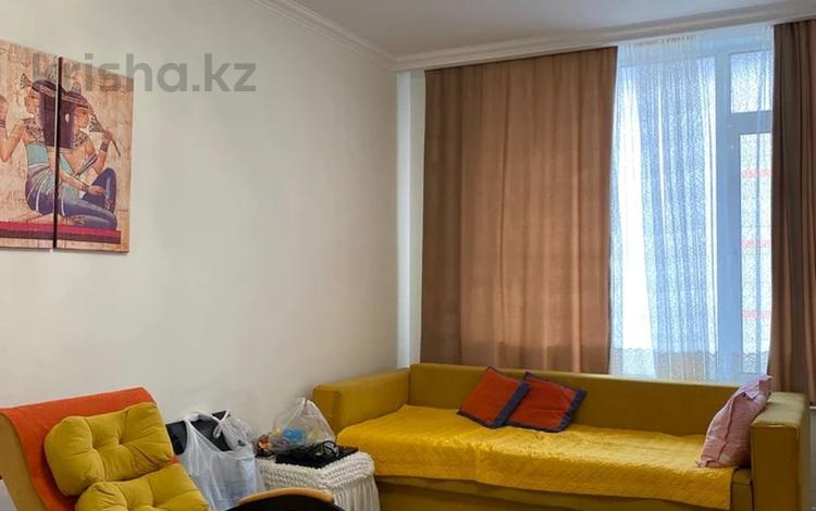 1-бөлмелі пәтер · 43 м² · 3/8 қабат, Касым Кайсенова 6 — Фариза Онгарсынова, бағасы: 30.5 млн ₸ в Астане, Есильский р-н — фото 2