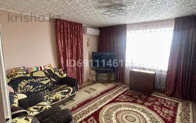 4-комнатная квартира, 68.3 м², 7/9 этаж, Валиханова за 15 млн 〒 в Темиртау — фото 2