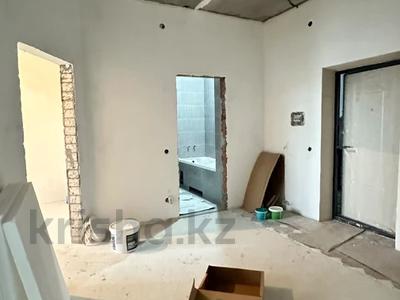 2-бөлмелі пәтер · 74 м² · 3/5 қабат, Алтын орда ш/а., бағасы: 28.5 млн ₸ в Актобе, мкр. Алтын орда