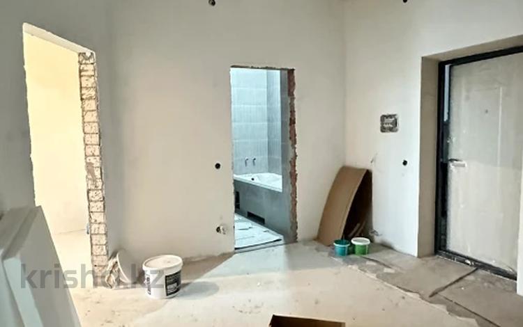 2-бөлмелі пәтер · 74 м² · 3/5 қабат, Алтын орда ш/а., бағасы: 28.5 млн ₸ в Актобе, мкр. Алтын орда — фото 5