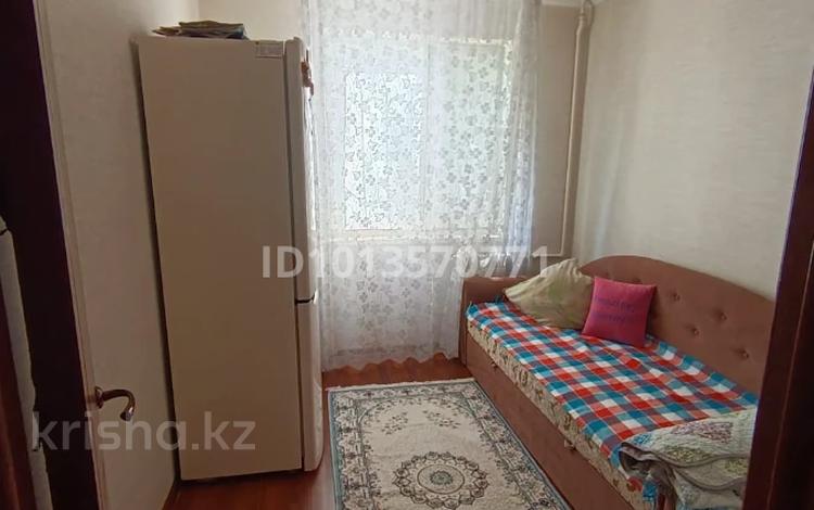 4-комнатная квартира · 64 м² · 1/5 этаж, Айталиева 3 за 15 млн ₸ в Уральске — фото 2