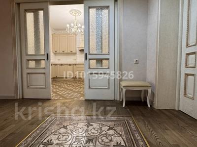 3-бөлмелі пәтер · 131 м² · 3 қабат, Мирас ш/а. 157, бағасы: 1 млн ₸ в Алматы, Бостандыкский р-н