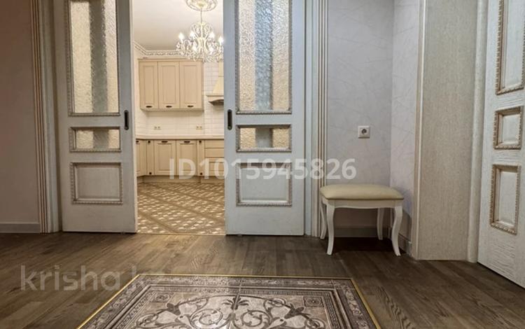 3-бөлмелі пәтер · 131 м² · 3 қабат, Мирас ш/а. 157, бағасы: 1 млн ₸ в Алматы, Бостандыкский р-н — фото 2
