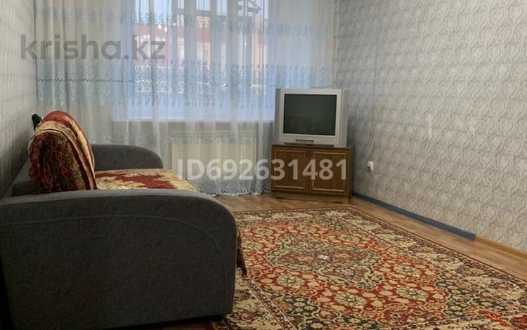 1-комнатная квартира · 41 м² · 10/10 этаж, мкр 12 37А за 150 000 ₸ в Актобе — фото 2