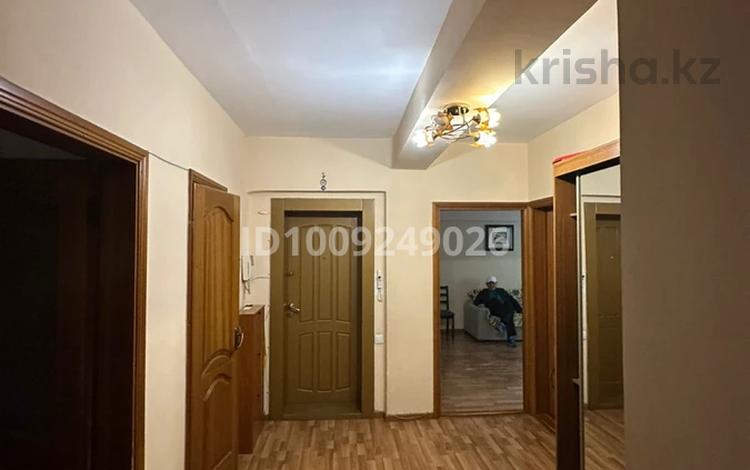 4-бөлмелі пәтер · 92 м² · 3/5 қабат, Абая 107/3 — Абая-Чокина, бағасы: 500 000 〒 в Алматы, Алмалинский р-н — фото 2