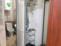 1-бөлмелі пәтер · 36 м² · 1/4 қабат, мкр Каратау, Қаратау ш/а. 39 — Бұрынғы жатақхана сатылады ұзын калидор үй жөндеуден өткен жағдайы жақ, бағасы: 7 млн ₸ в Таразе — фото 2
