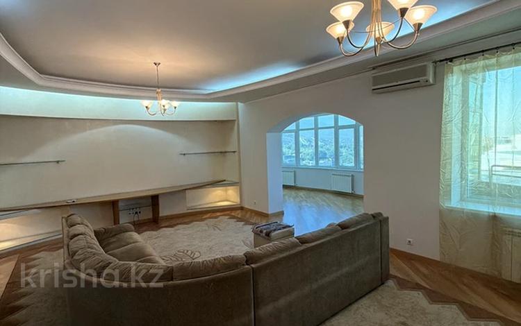3-комнатная квартира · 170 м² · 8/17 этаж, мкр Самал-3, Аль-Фараби 25 — Аль-Фараби Мендикулова за 700 000 ₸ в Алматы, Медеуский р-н — фото 2