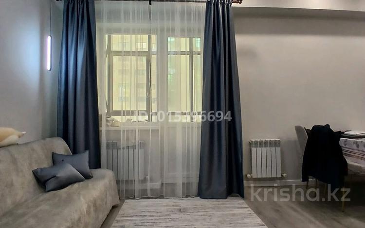 2-комнатная квартира · 49 м², Нажимеденова 34/2 за 260 000 ₸ в Астане, Сарайшык р-н — фото 2