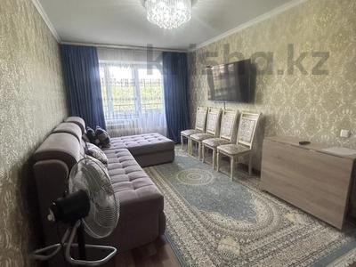 3-комнатная квартира, 58 м², 4/5 этаж, 4мкр 24 за 17 млн 〒 в Талдыкоргане
