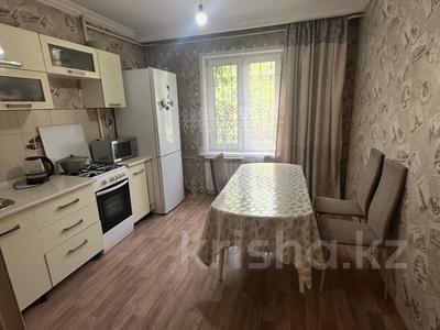 2-комнатная квартира · 52 м² · 1/5 этаж, мкр Аксай-3Б 22 — Толе Би - Яссауи за ~ 35 млн ₸ в Алматы, Ауэзовский р-н