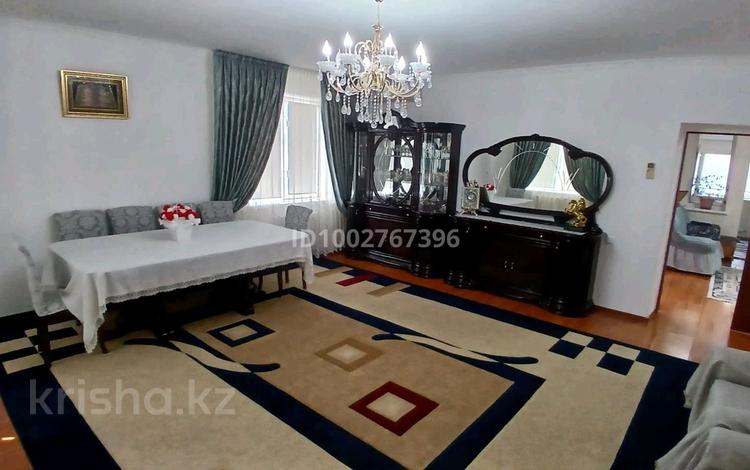 Үйдің бір бөлігі · 6 бөлме · 178 м² · 6 сот., мкр Сарыкамыс, Букеева 17 — Ул. Букеева, 17/2, бағасы: 35 млн ₸ в Атырау — фото 2