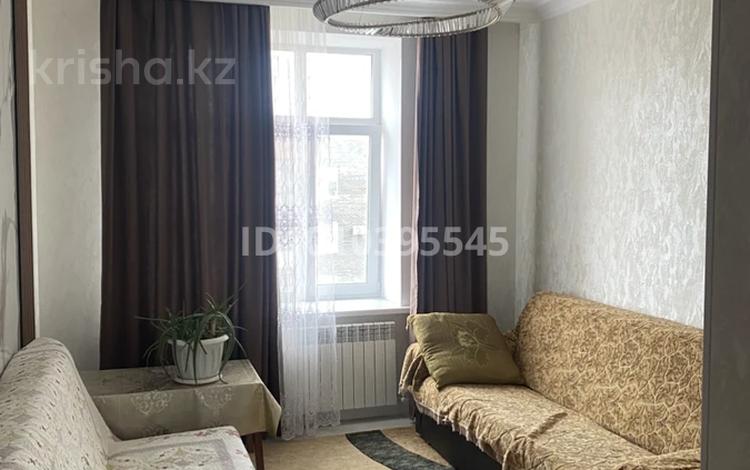 2-комнатная квартира · 52 м² · 6/6 этаж, Майкудук, 067 учетный квартал 456/5 — На голубый прудах остановка Сырдария рядом за 2 000 ₸ в Караганде, Алихана Бокейханова р-н — фото 8