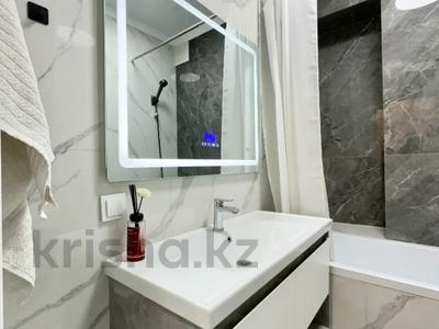 2-комнатная квартира · 42 м², Манаса за 61.5 млн 〒 в Алматы, Алмалинский р-н