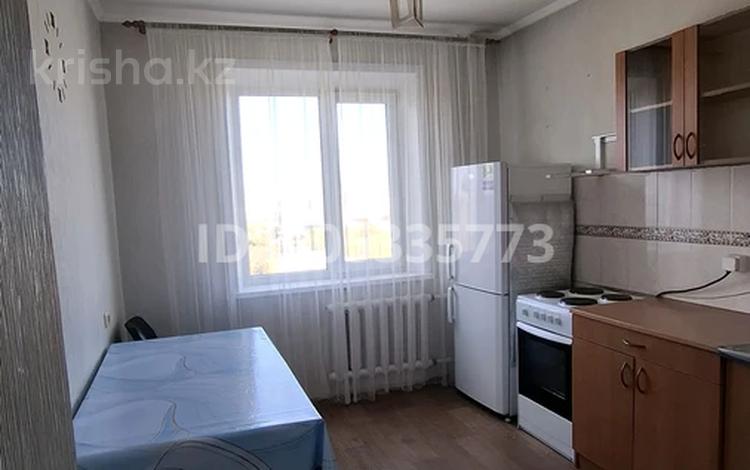 1-комнатная квартира · 41 м² · 9/10 этаж, мкр Юго-Восток, Мкр Юго-Восток, мкр Степной 4 2 — На пересечении Букетова - Муканова за 16.3 млн ₸ в Караганде, Казыбек би р-н — фото 2