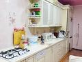 5-бөлмелі пәтер · 150 м² · 2/4 қабат, 5 мкр 54 — Трк Жанаозен, бағасы: 48 млн ₸ — фото 4