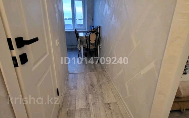 1-комнатная квартира · 31.8 м² · 2/5 этаж, Санкибай батыра — Угол Сатпаева за 130 000 ₸ в Актобе — фото 2